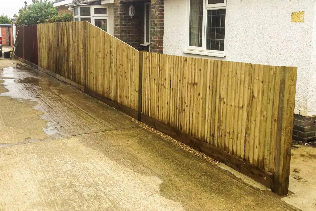 UK Households Given 60 Days to Tear Down Garden Fences After Shocking Court Ruling 2 Boundary Fence Photo